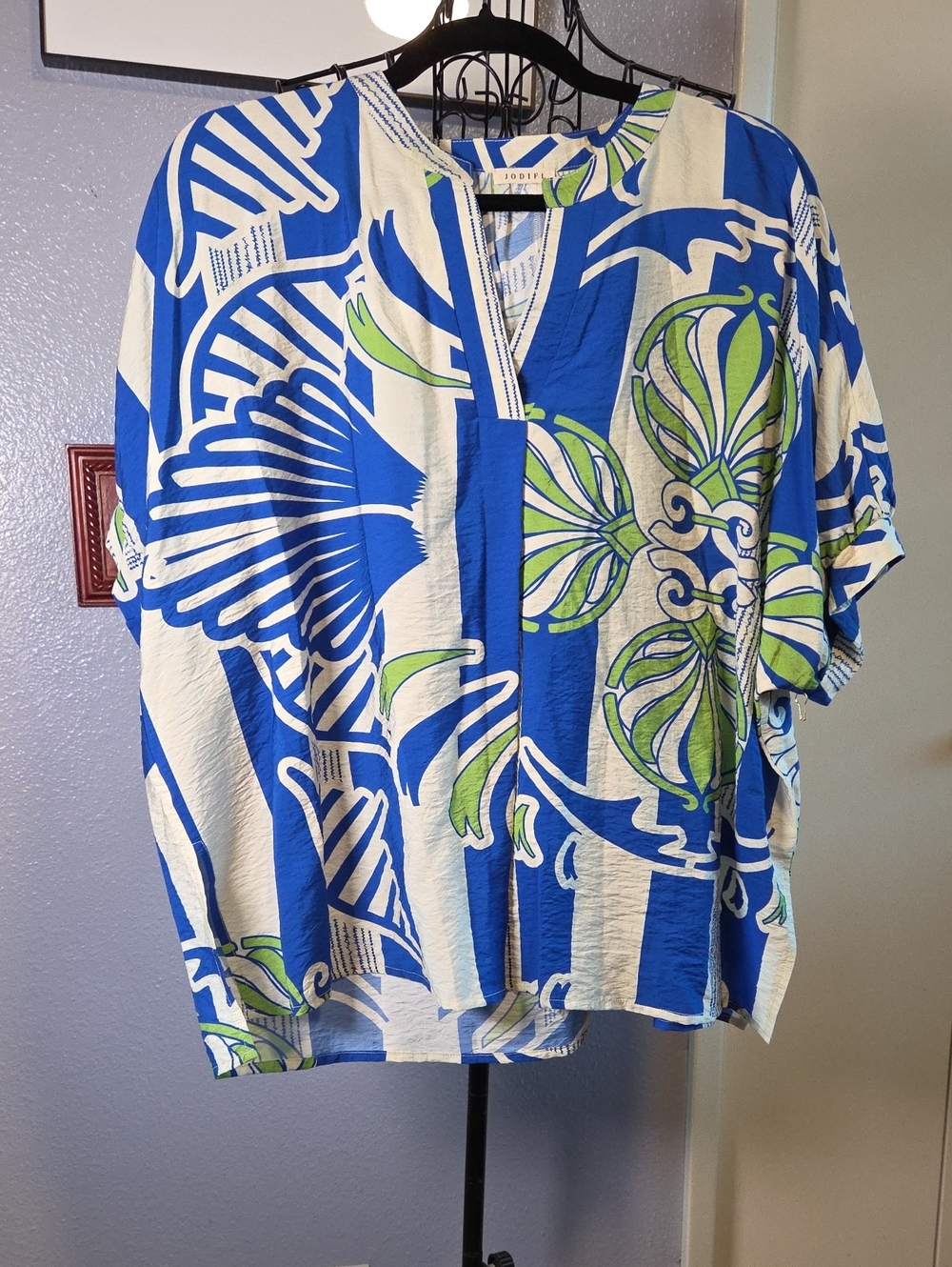 JODIFL Blue, White & Green Printed Split-Neck Top